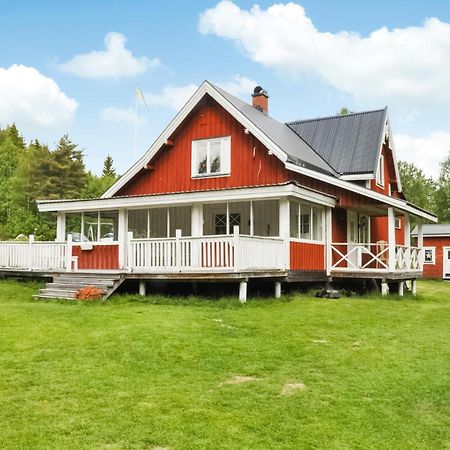 Stunning Home In Skillingsfors With Kitchen Gryttved Exteriér fotografie